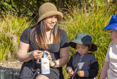 sunsmartwhanau5537 05