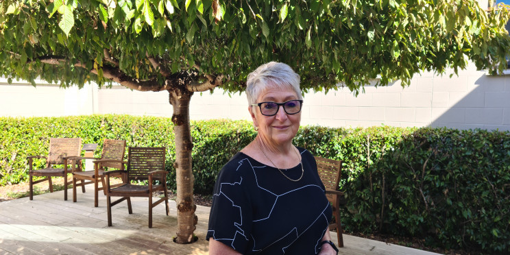 Helen Bell 2022 outside